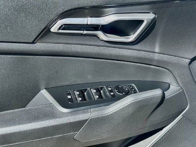 2027 Kia Sportage Hybrid LX