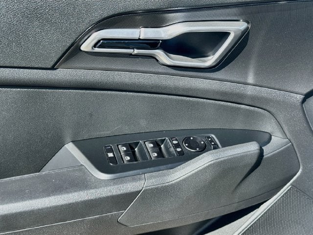 2027 Kia Sportage Hybrid LX