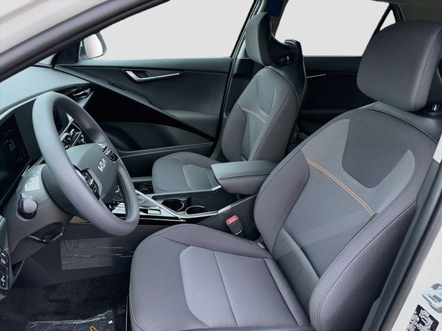 2027 Kia Sportage Hybrid LX