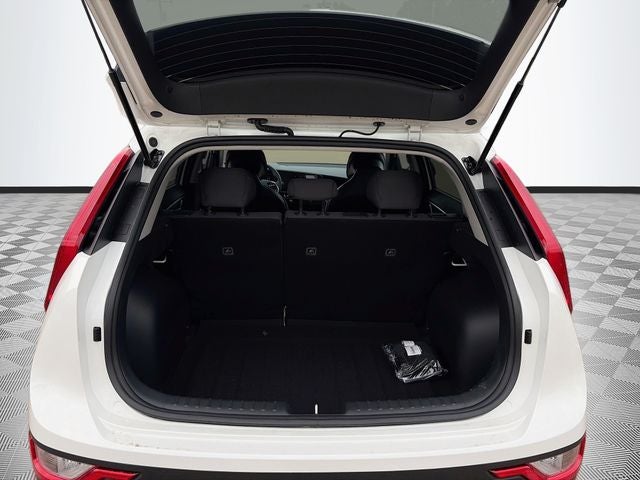 2027 Kia Sportage Hybrid LX