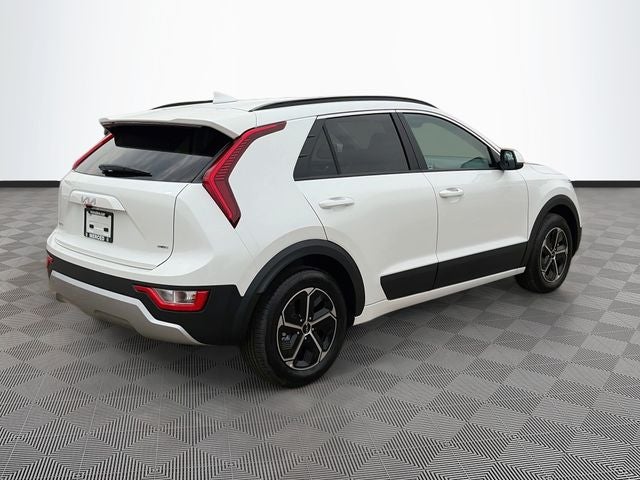 2027 Kia Sportage Hybrid LX