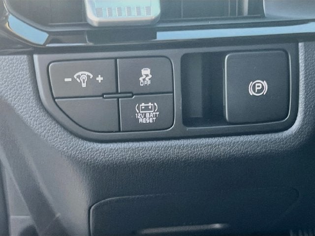 2027 Kia Sportage Hybrid LX