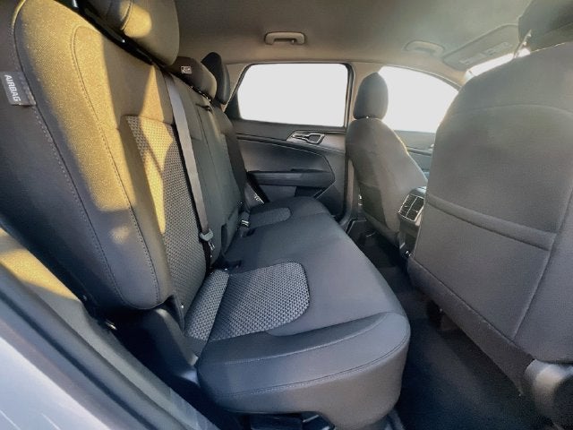 2027 Kia Sportage Hybrid LX